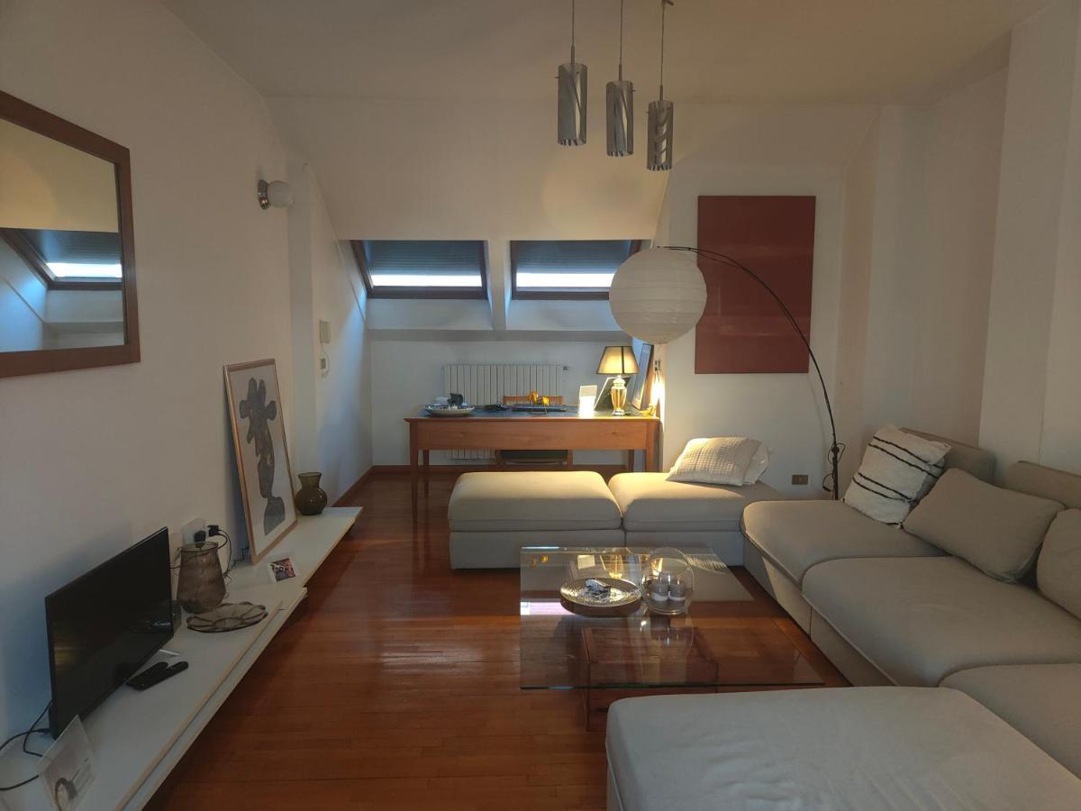 Ferienwohnung Grande Apartamento, Centro Di Asti Exterior foto